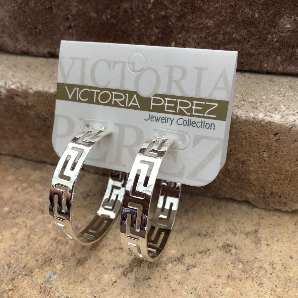 HOOP EARRINGS | PLATINUM PLATED